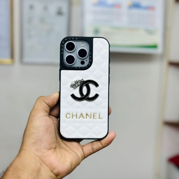 Embossed Chanel Diamond-Quilted Lambskin CC Logo Case for iPhone